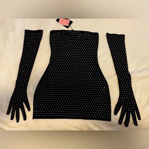 NWT Pretty Little Thing Mini Dress with Matching Gloves